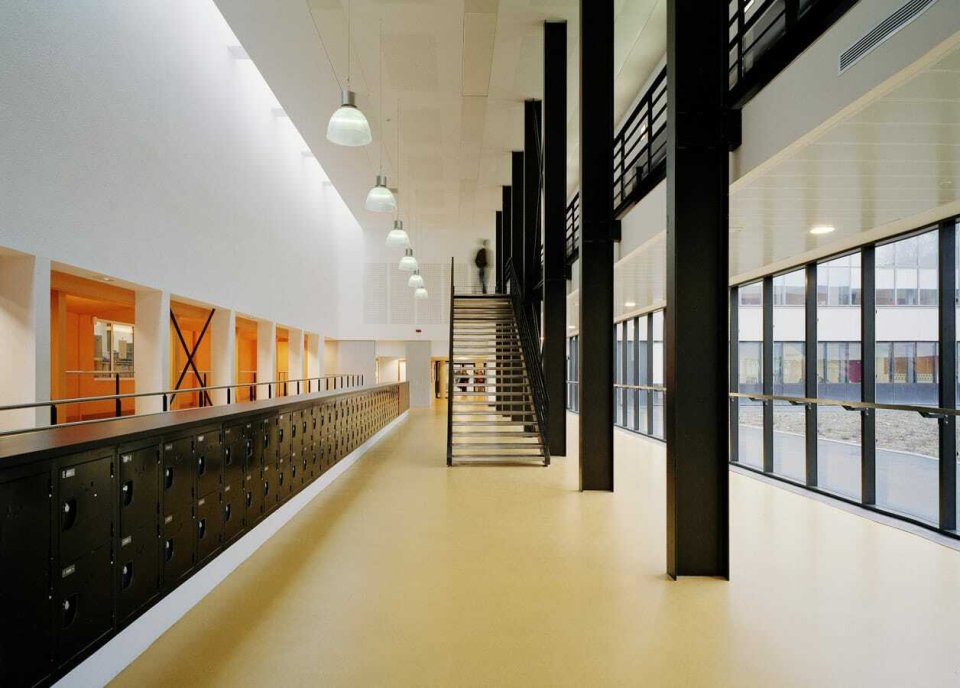 Lycée d'Enseignement Général et Technique Robert Schuman  - photo 12