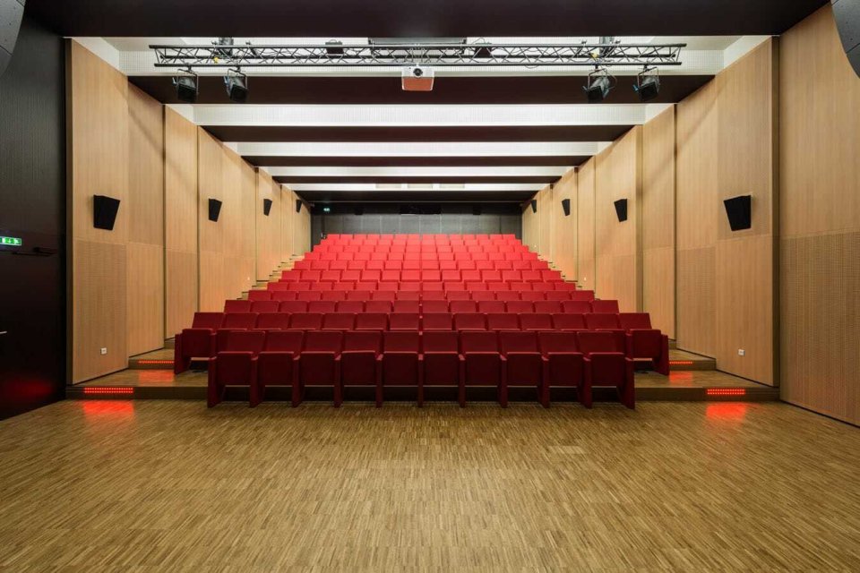 Maison des Jeunes et de la Culture - photo 15